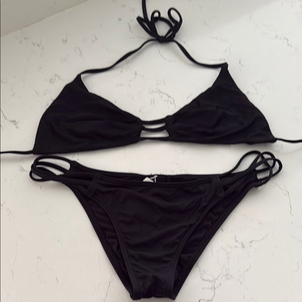 O’Neill 2pc BIKINI Black top bottom Swimwear Set M LIKE NEW